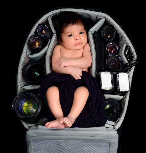 12d-Baby-Portraits-In-Camera-Bag